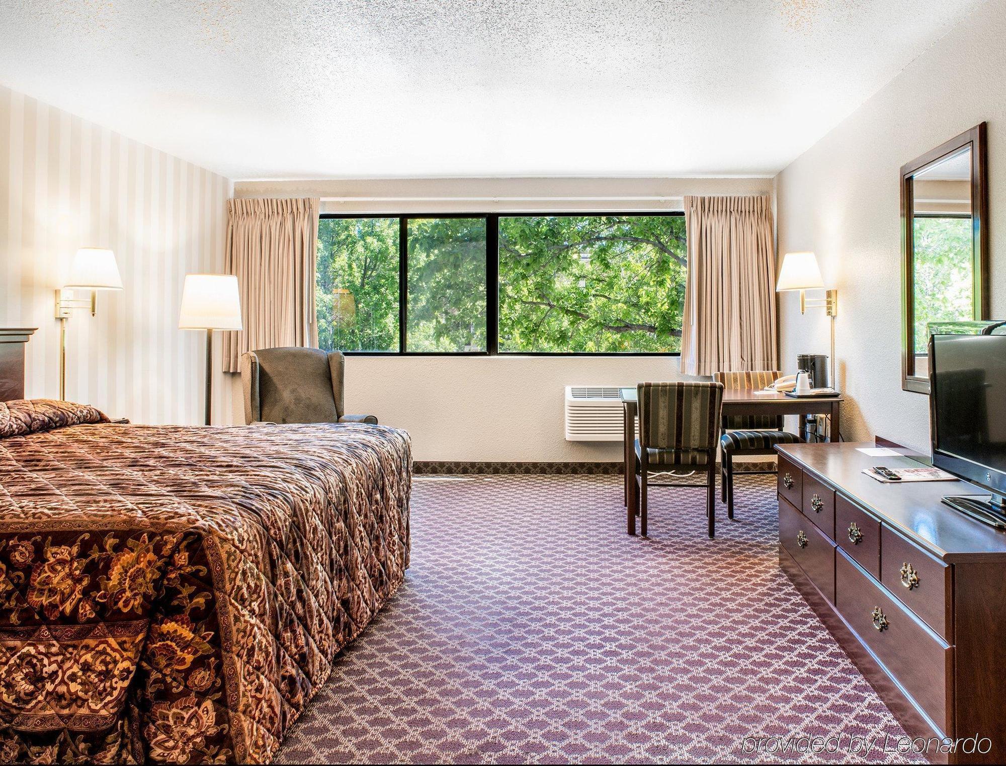 Riversage Billings Inn מראה חיצוני תמונה